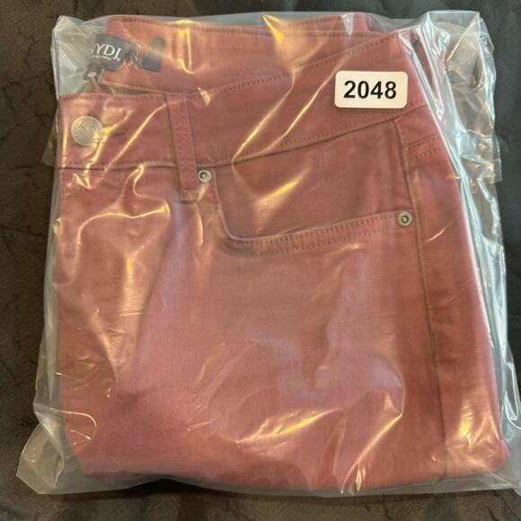 NYDJ Marilyn Straight Stretch Emotion Lift Tuck Jeans 4 Petite - Picture 11 of 11